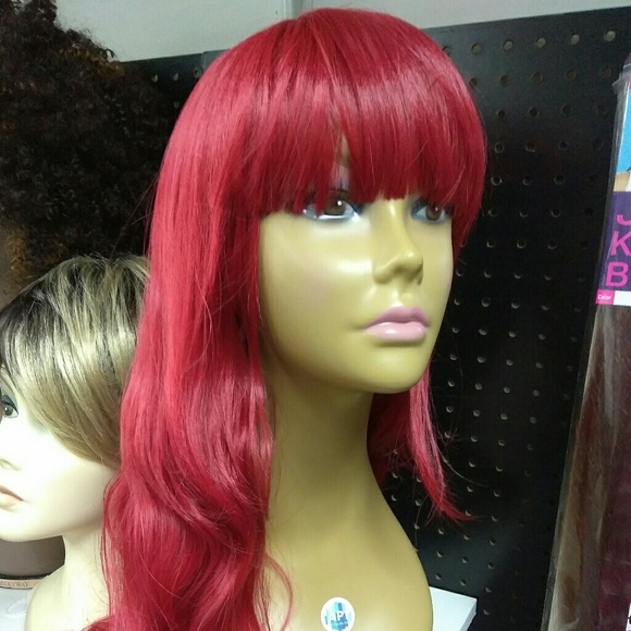 Red Wig - Picture 1 of 3